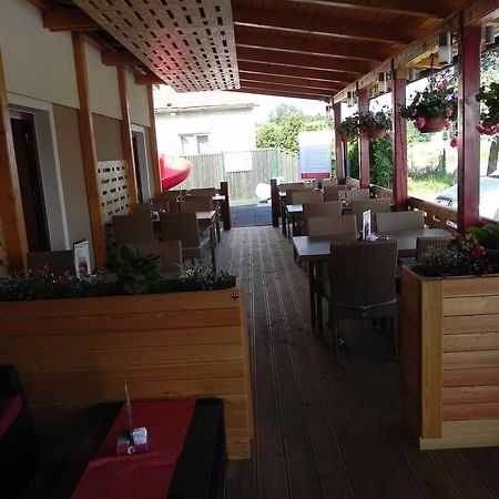 Motel Majolka Птуй Екстериор снимка